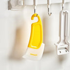 Espátula de silicona para limpieza de utensilios de cocina.