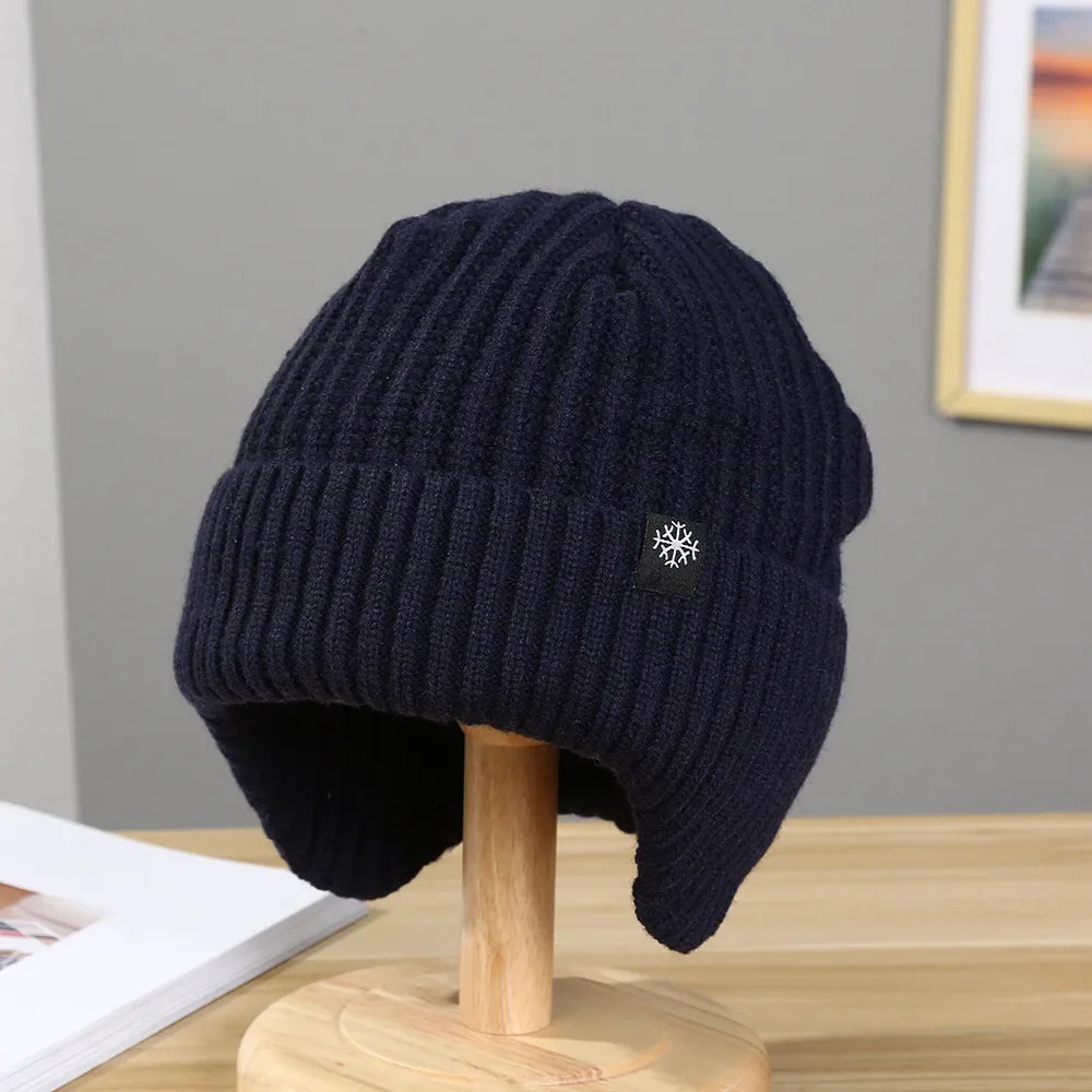 🧢 Gorro de Invierno con Visera y Forro de Felpa | Protección para Orejas