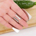 Protector de dedos para cortar alimentos.