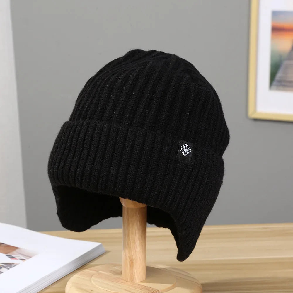 🧢 Gorro de Invierno con Visera y Forro de Felpa | Protección para Orejas