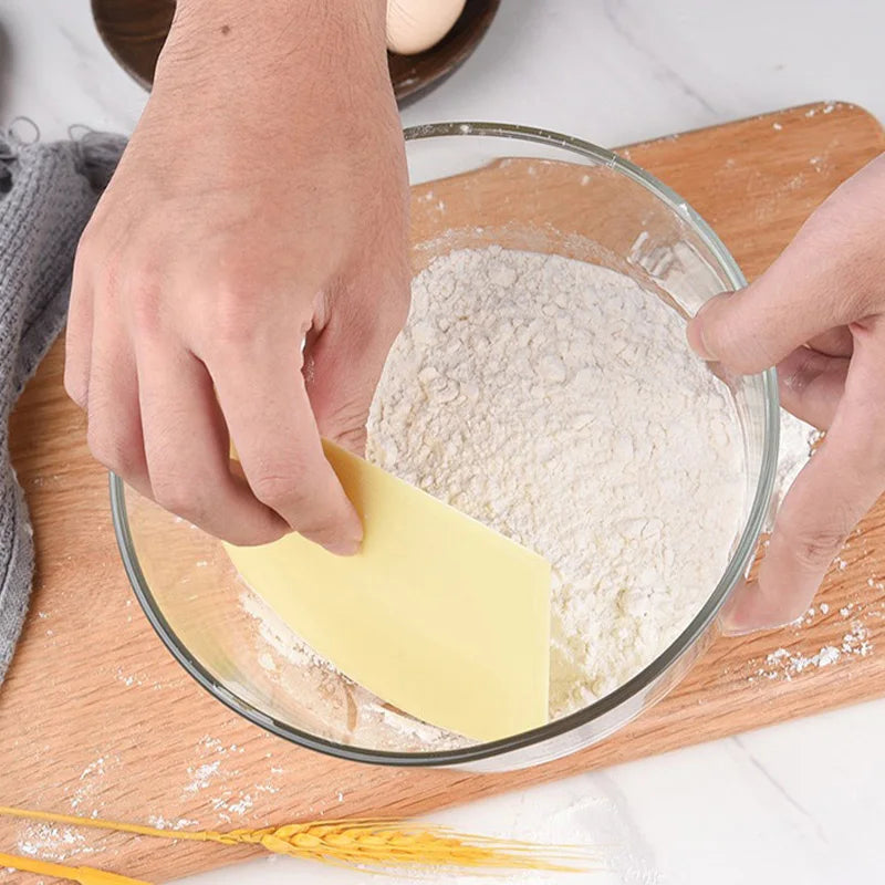 Espátula y raspador para repostería.