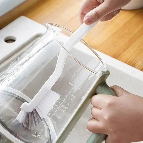 Cleaning brush